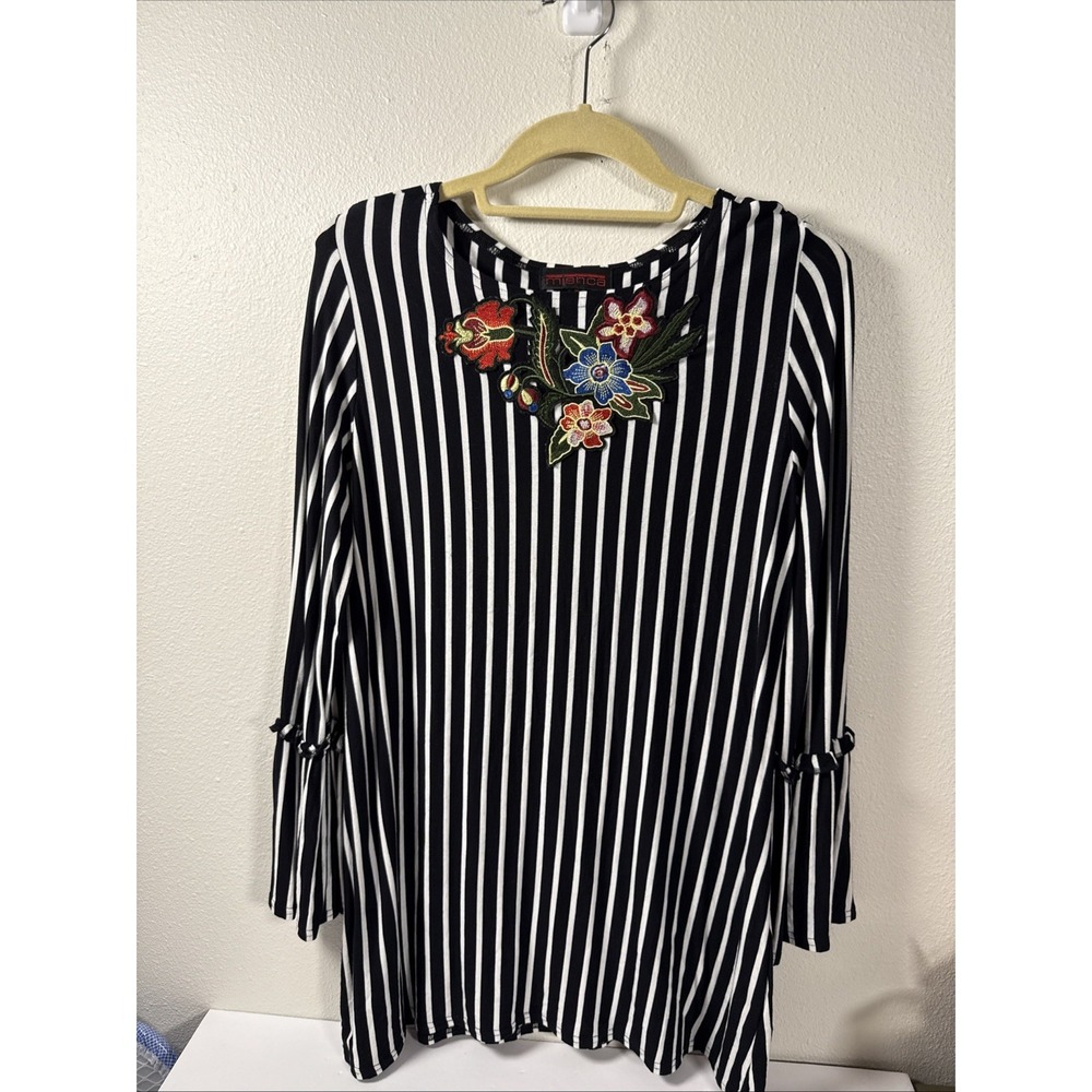 Mischa Mini Dress Med Black Stripe Floral Embroidery Neck K1